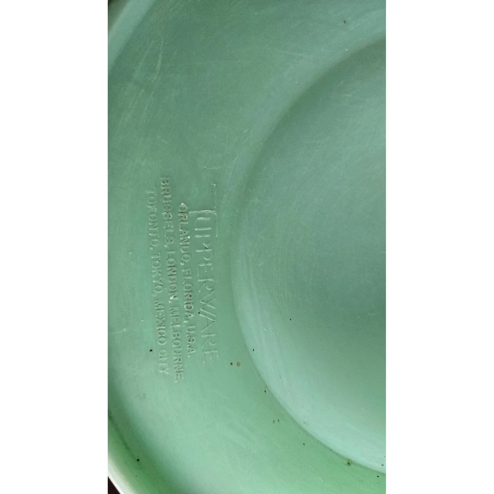 Vintage Tupperware Crisp-It Lettuce Keeper Green Jadeite 3 Piece Set 670-4